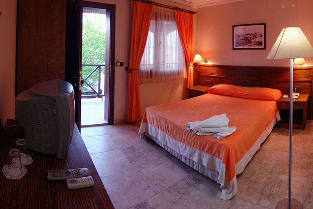 Cunda Deniz Hotel Айвалык Экстерьер фото